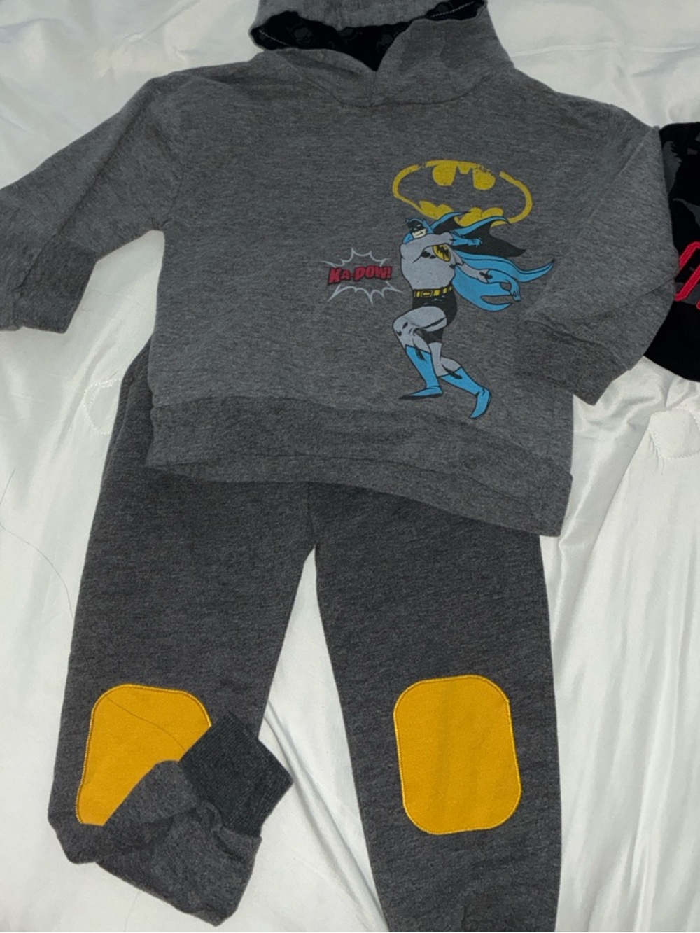 DC Comics Gray & Yellow Batman Hoodie Jogger Set